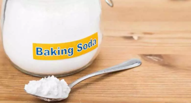 Cách tẩy trắng quần áo bằng baking soda