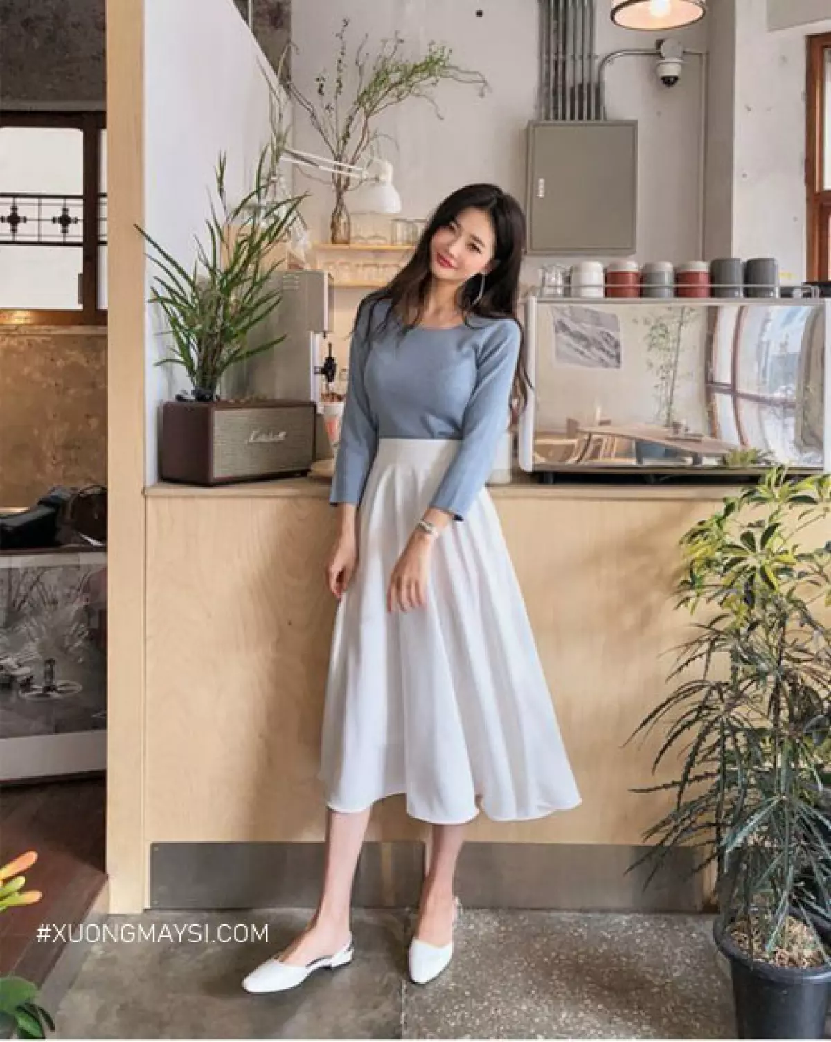 Chân váy dài xòe Hàn Quốc phối cùng áo thun tay dài